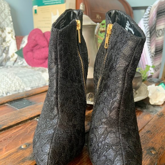 Diba Black Lace Zip-Up High Heel Ankle Booties - Picture 8 of 8